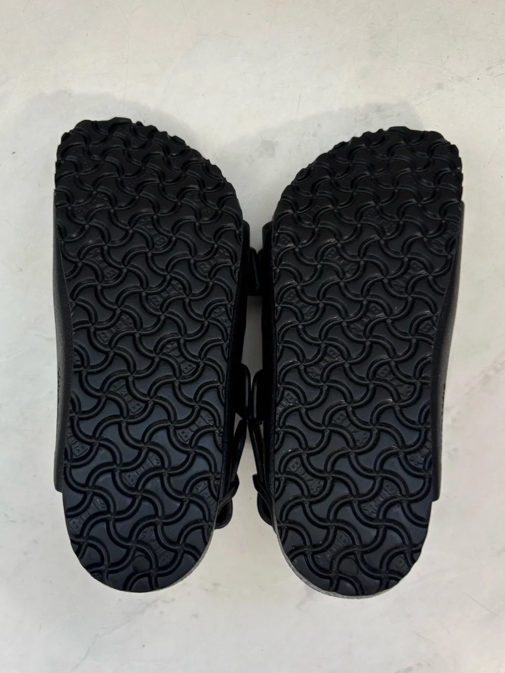 Birkenstock Youth Sz 31 Black Milano EVA Sandals Lightweight Travel Outdoor